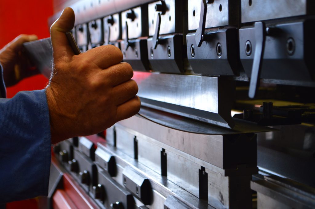 The development of the press brake for metalwork